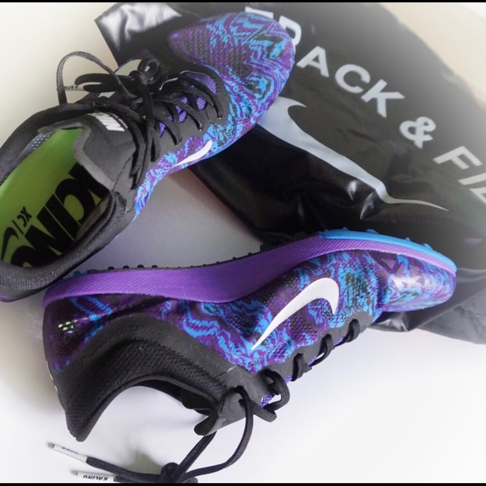 💜NEW NIKE ZOOM WAFFLE SIZE 10.5 MENS, 12 WMNS💜